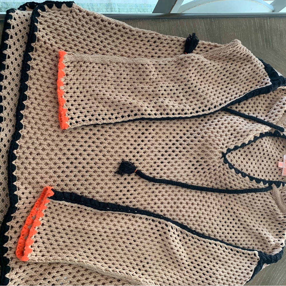 Lisa Todd Beige Knit Sweater with Black Accents - Picture 4 of 5